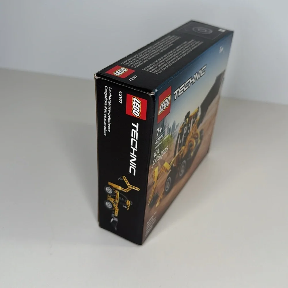 NIB LEGO backhoe loader 104 pieces 42197